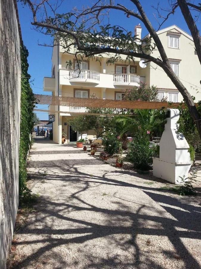 Villa Gabriel 帕格 外观 照片